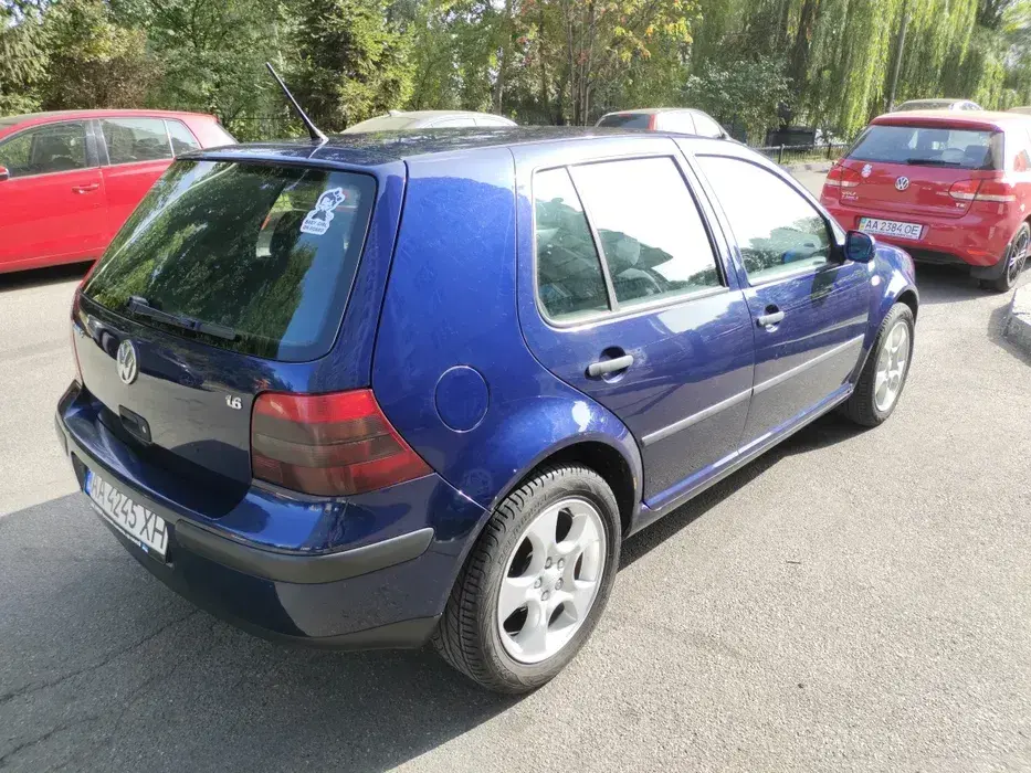 Продам Volkswagen Golf 4, 1999 год, 1.6 бензин (Фольксваген Гольф 4)
