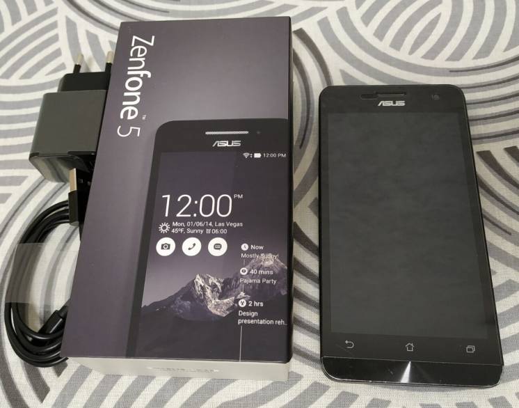 Мобильный телефон Asus ZenFone 5 (A501CG)