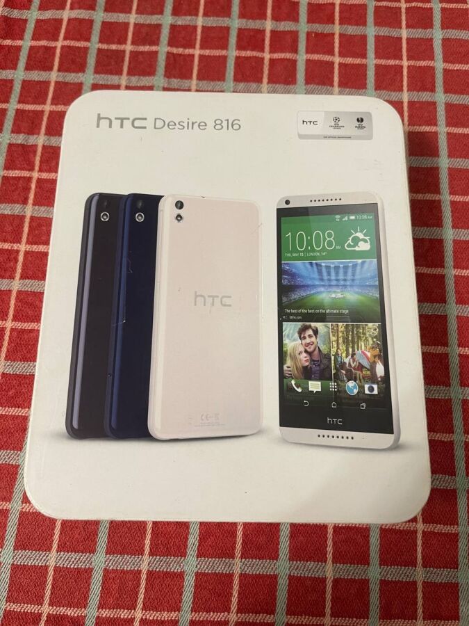 Продам на запчасти мобільний телефон HTC Desire 816 Black UACRF.