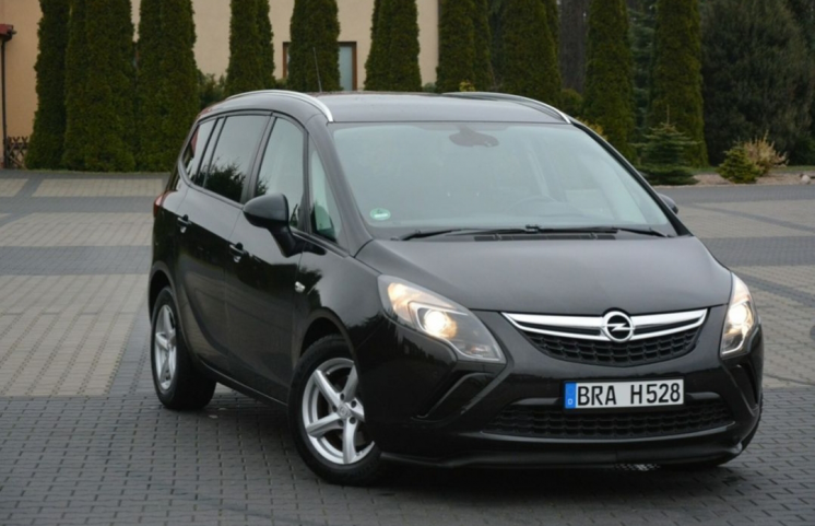 Opel Zafira 2012 1.6 Benzyna +LPG 
Авто з Європи Кредит Доставка