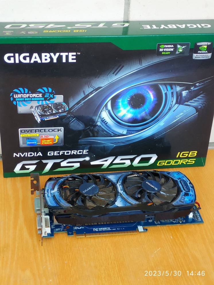 Видеокарта Gigabyte GeForce GTS450