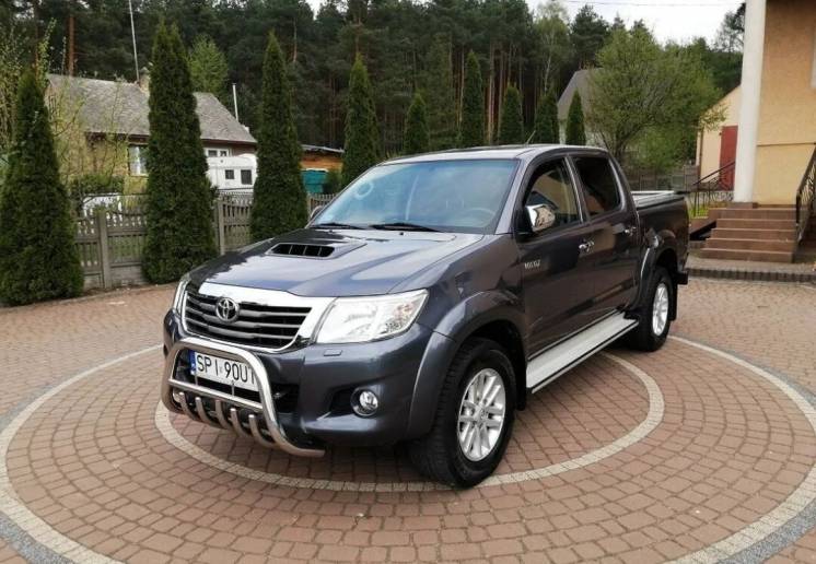 Продам Toyota hilux 2,5 дизель авто для ЗСУ розстрочка та доставка