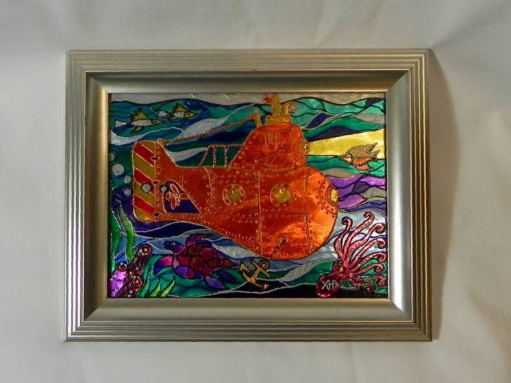Витражная картина «Оранжевая субмарина»