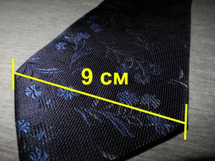 Мужской галстук 70% Шелк 30% Шерсть синий в цветочек Spain