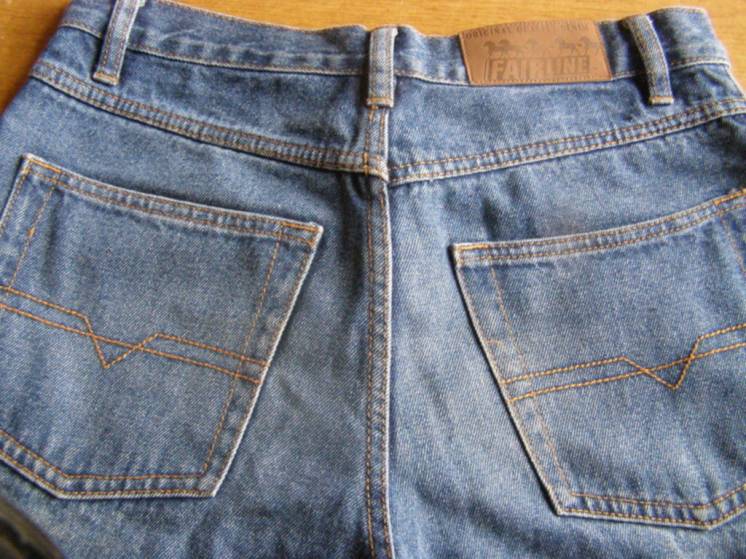 Мужские джинсы 30 размер, недостаток