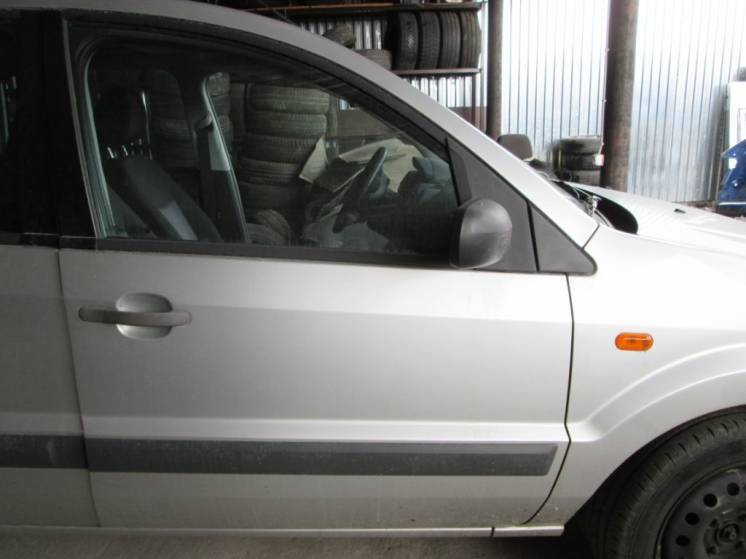 Дверь передняя Ford Fusion 2006-2010