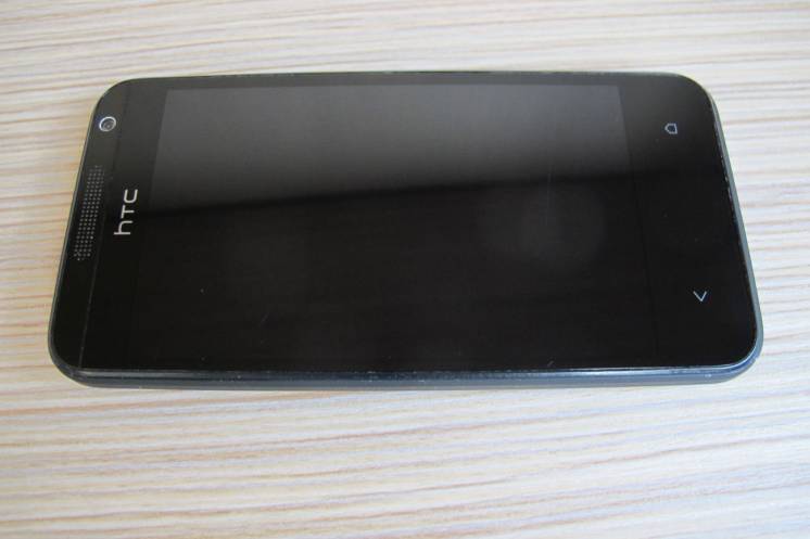 Мобильный  телефон  HTC Desire 300 Black (TZ-1291)