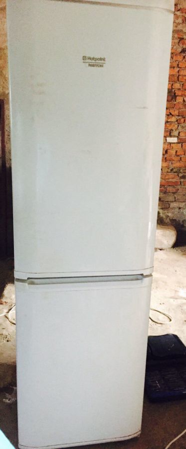 Холодильник Hotpoint-ariston RMBA 2200.L.019