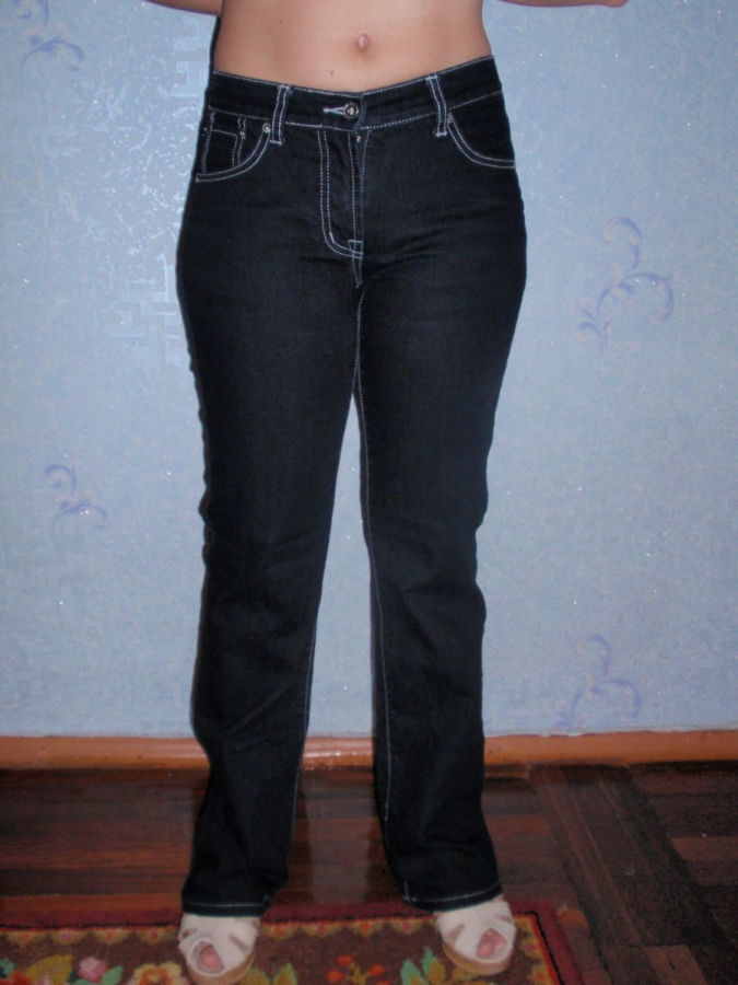 Продам женские джинсы (состояние новых)