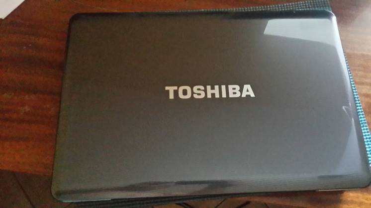 Отличный ноутбук Toshiba Satellite L500 - 17l