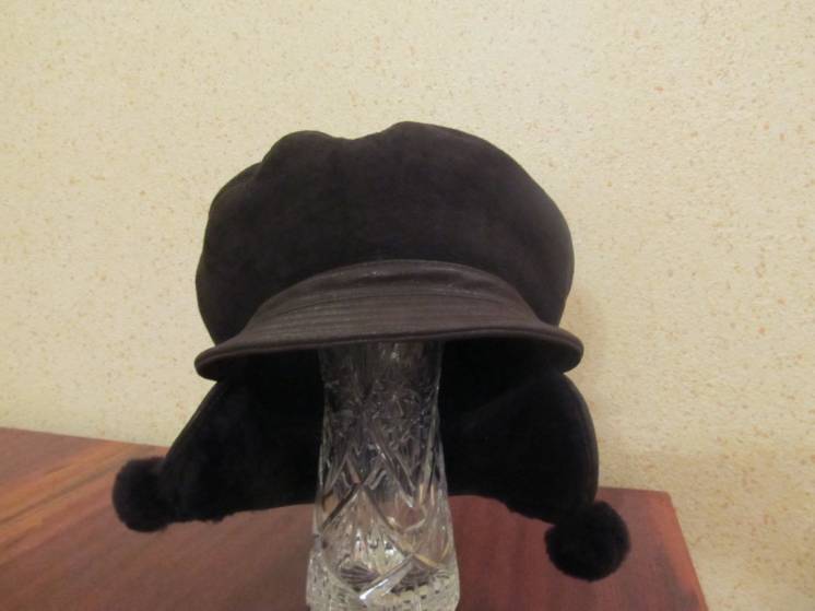 Прикольная зимняя шапка, новая, размер 56