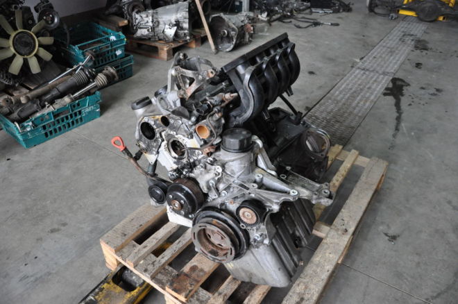 Двигатель 2.2CDI Мерседес Спринтер Мотор ОМ611 Mercedes Sprinter б/у