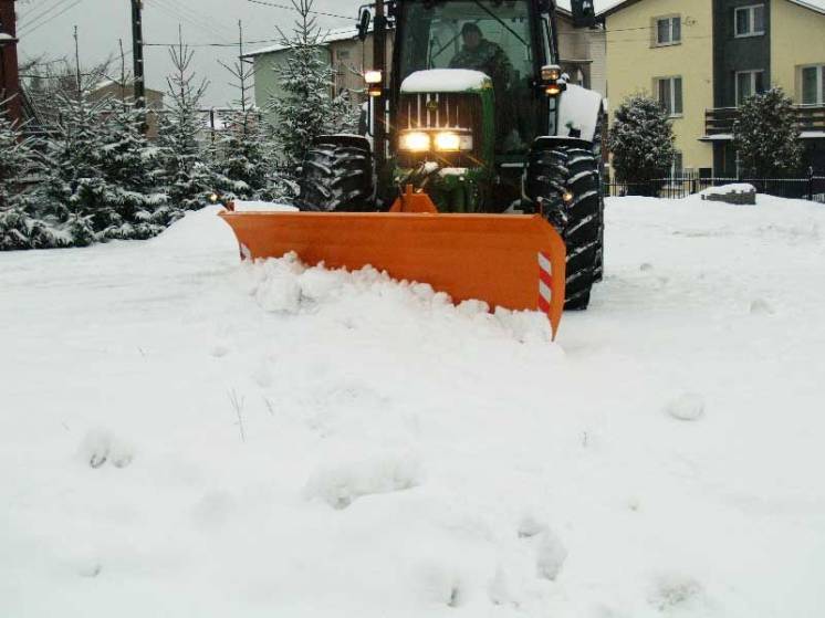 Отвал(лопата) для уборки снега на Джон Дир, Massey Ferguson