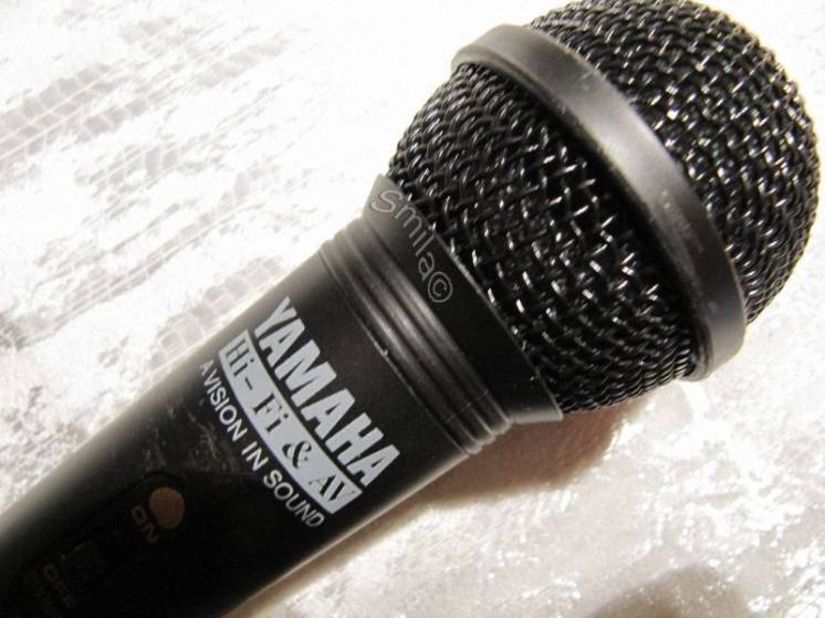 Динамический микрофон Yamaha с кардиоидной характеристикой,новый
