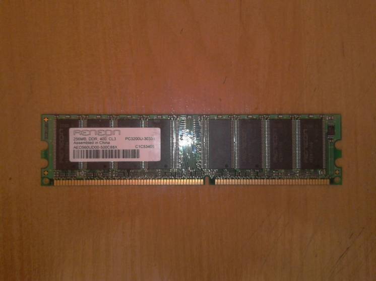Оперативная память Reneon DDR 256Mb