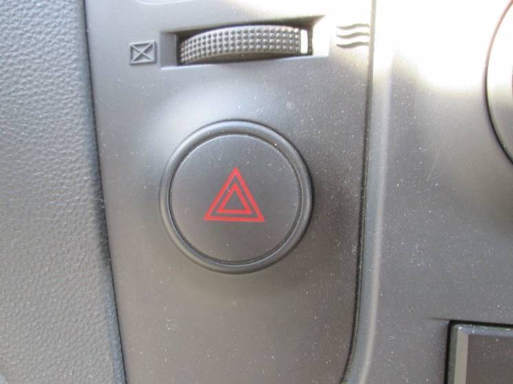 Кнопка аварийки Hyundai H1 2008-2014