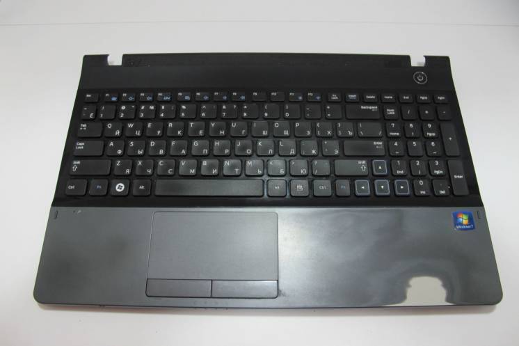 Часть корпуса (Стол) и клавиатура Samsung NP305E5A (NZ-266)