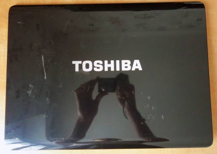 Ноутбук Toshiba Satellite A200 по запчастям