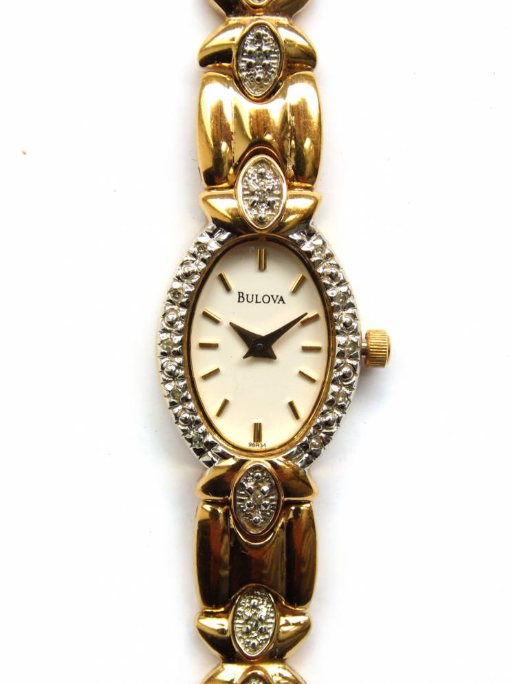 Bulova винтажные часы из США изящные с камнями оригинал