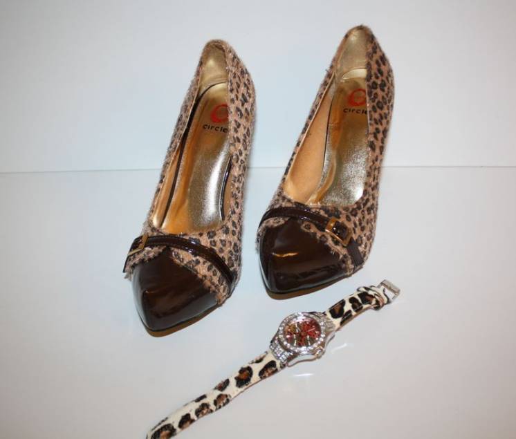 Шикарные, модные туфли с леопардовым принтом