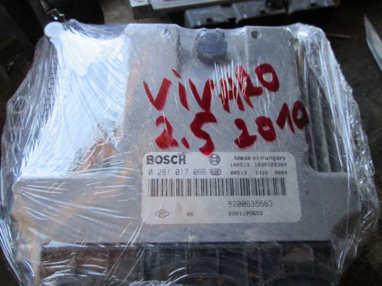 Блок управления двигателем Opel Vivaro 2.5 DCI 2010-2013