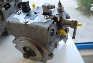 Гидромоторы для комбайнов и тракторов Kawasaki,Sauer Danfoss,Vivoil