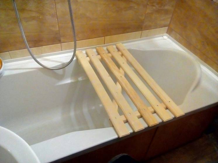 решетка на ванну