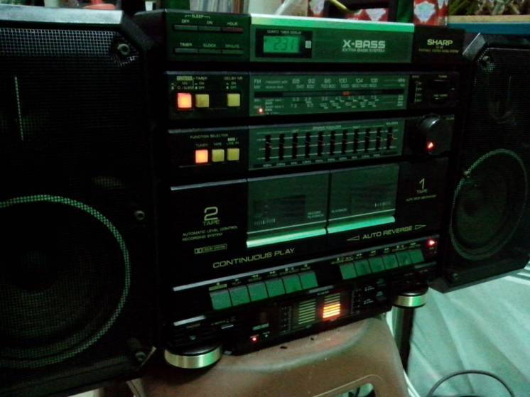 Магнитофон кассетный SHARP GX-68Z с радиоприёмником и пультом Д/У