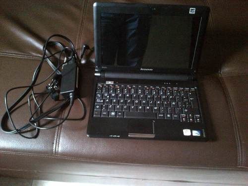 Продажа нерабочего ноутбука Lenovo IdeaPad S100c.