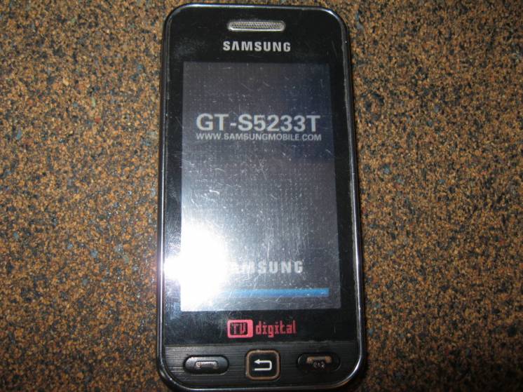Телефон Samsung gt s5233t