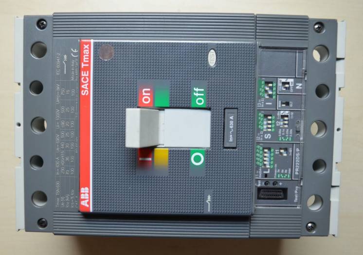Автоматический выключатель ABB Tmax T5N ABB 630А (1SDA054398R1)