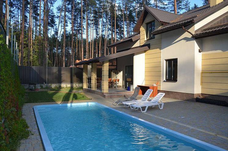 Продается шикарный дом с бассейном, Киевская область, Буча