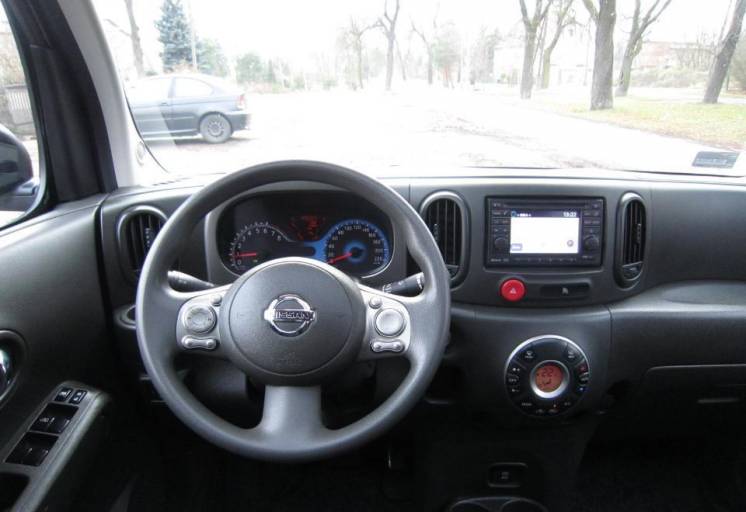 Nissan Cube (Ниссан Куб)  2009-2014 год. Аirbag:водителя, пассажира