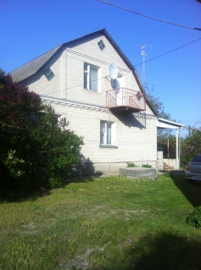 Продам дом под Киевом ,рядом с Киевом , пригород Киева с. Гнидын .