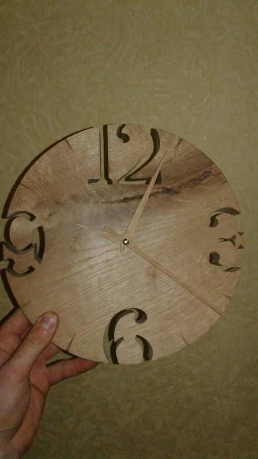 Деревянные часы ручной работы,с арабскими цифрами