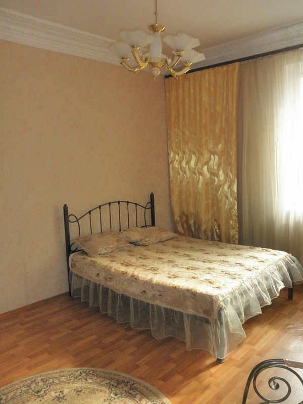 2 комнатная квартира с ремонтом на улице Еврейская угол  Пушкинская