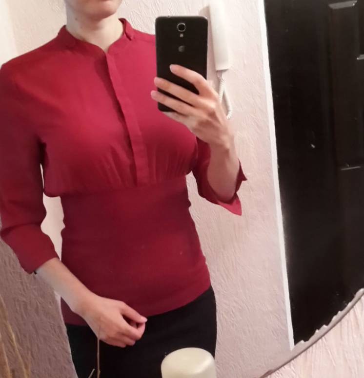 Красивая блуза винного цвета (марсала), шифон, низ трикотаж-корсет