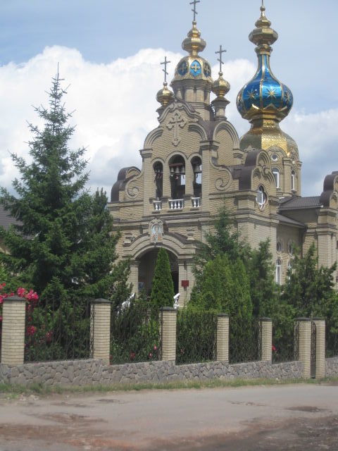 дом с ремонтом за церковью.п Жуковского