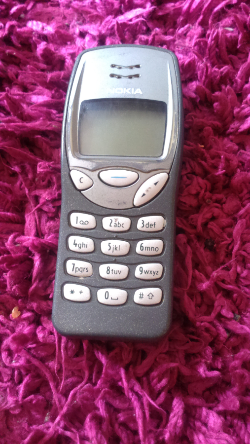 Продам Nokia 3210