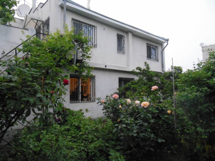 Продам  двухэтажный дом на Даче Ковалевского