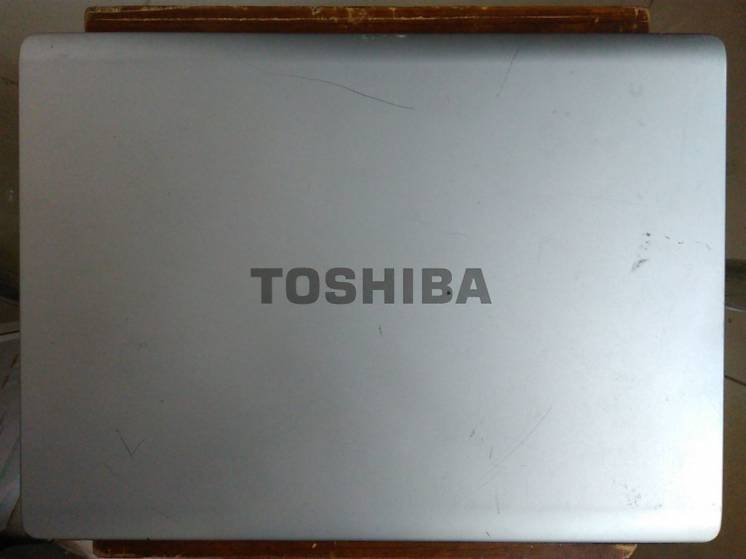 Ноутбук Toshiba 15.4 