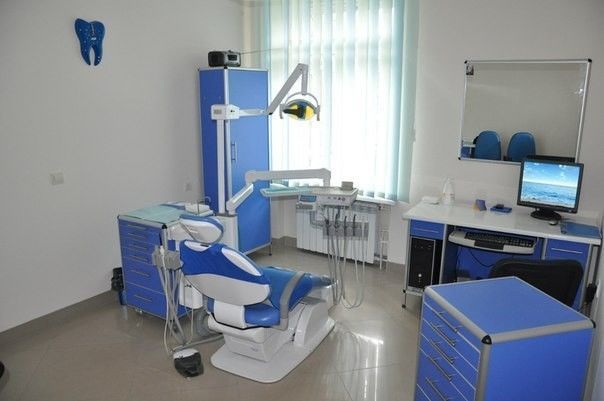 Стоматологічний кабінет Любомира Мороза