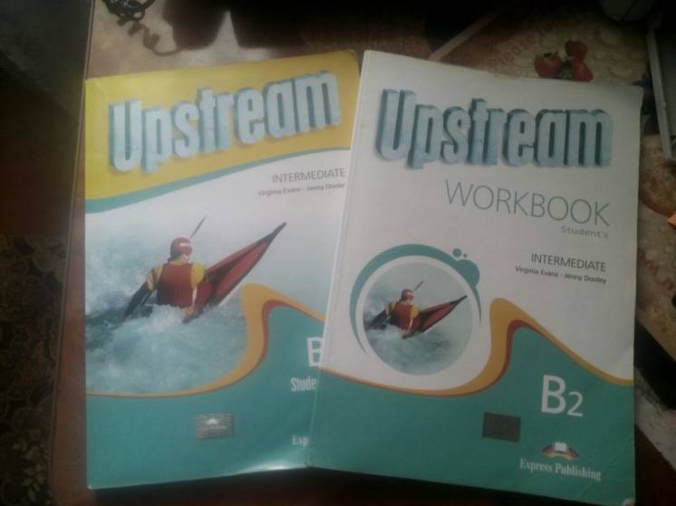 Upstream Student's Book + Workbook, Intermediate B2