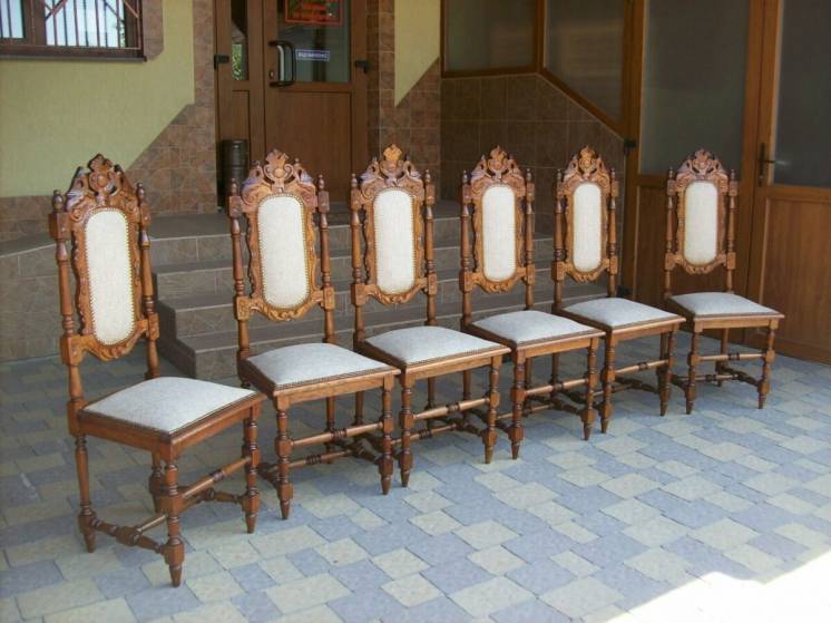 Комплект антикварних стільців (3340)