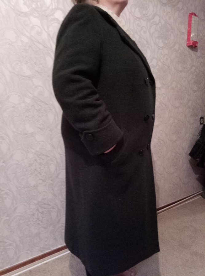 Продам женское пальто 54-56р большой размер