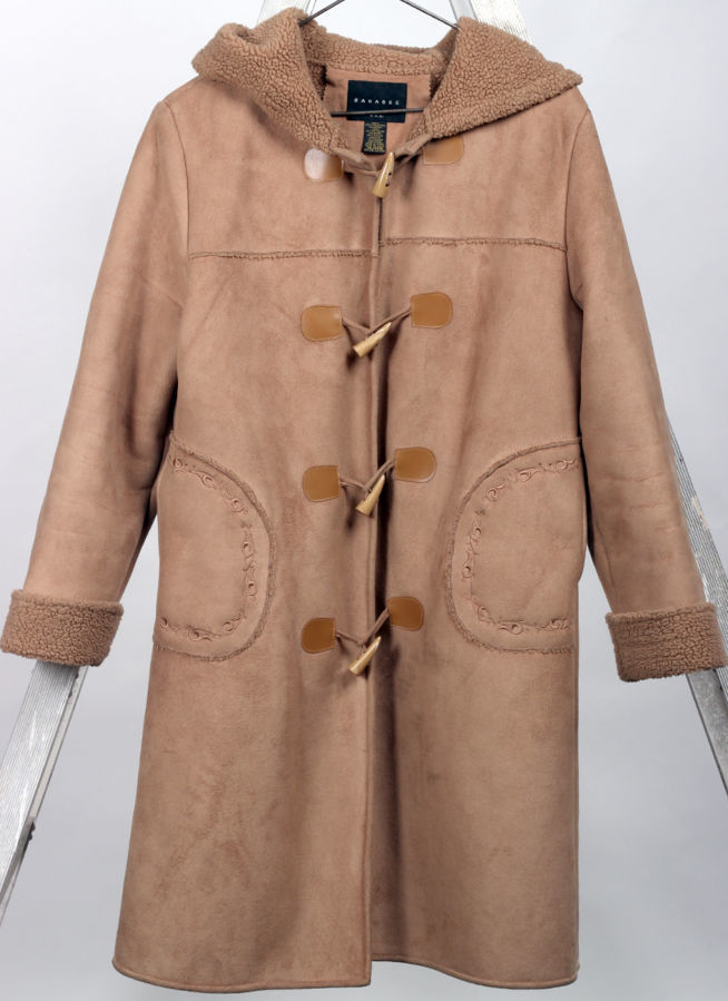 Продам стильное молодежное пальто осень-весна