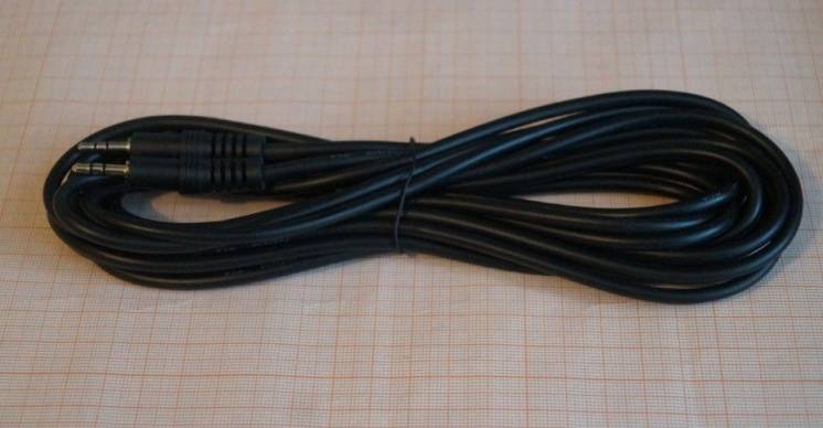 Аудиошнур кабель Jack стерео 3.5 мм штекер-штекер 5 метра