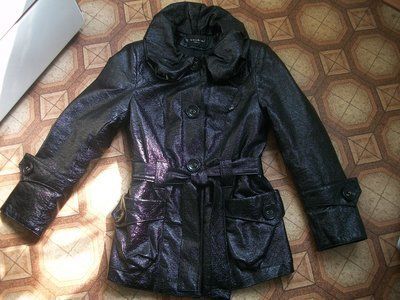 Куртка лаковая женская р.46