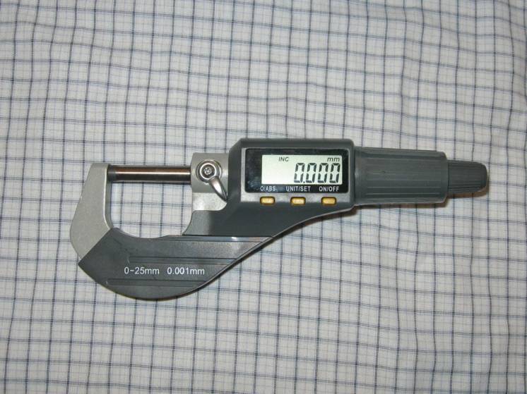 Микрометр цифровой 0-25 мм, точность 0.001 мм / 0,00005