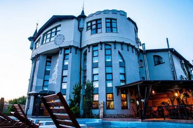 Продам гостиницу в Черноморке